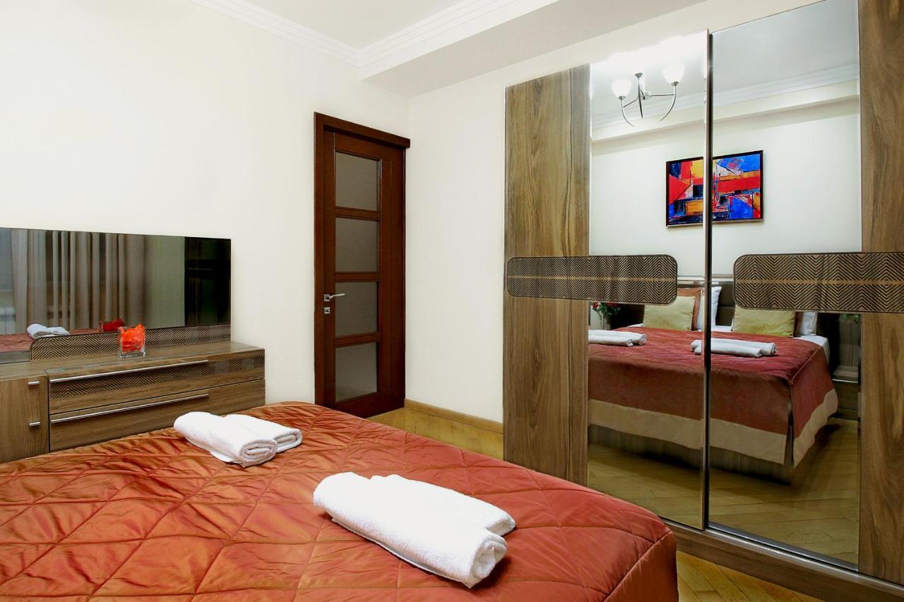 3 Bedroom Apartment Near Republic Square Ереван Экстерьер фото