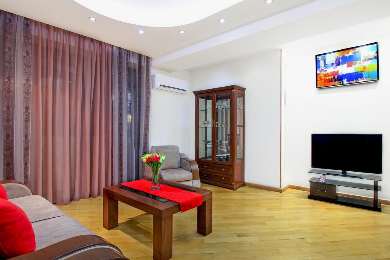 3 Bedroom Apartment Near Republic Square Ереван Экстерьер фото